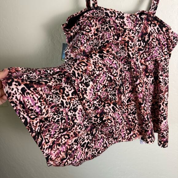 Torrid Leopard Pink One Piece Swimsuit 3X NWT D/DD 15900342 - Picture 10 of 14
